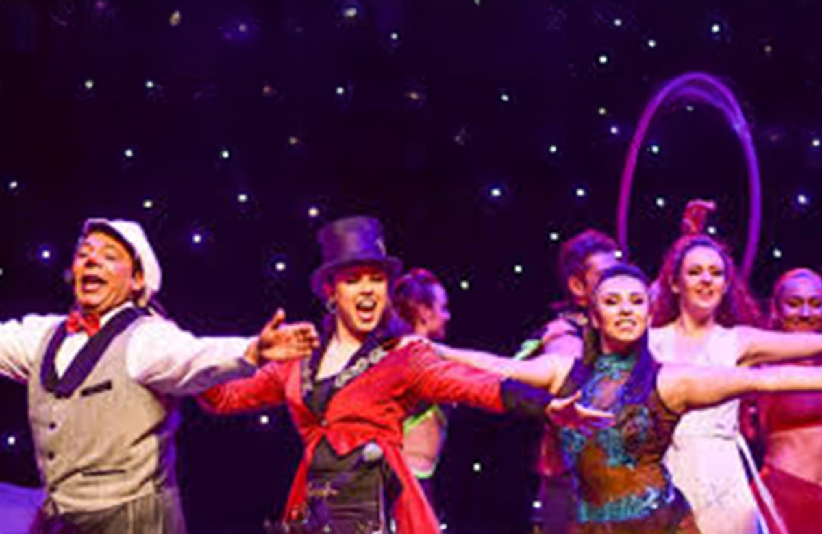 Christmas gift wrapping, creative activity